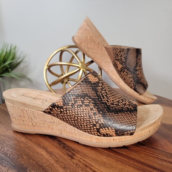 Baretraps Flossey Snakeskin Print Women's Brown Wedge Slide Sandals Size 9.5 - Picture 10 of 17